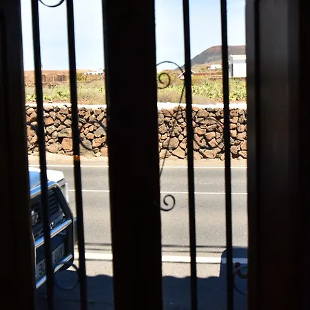 Casa Madonna Authentic Canarian 拉·奥利瓦