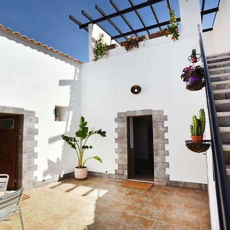 Casa Madonna Authentic Canarian 拉·奥利瓦