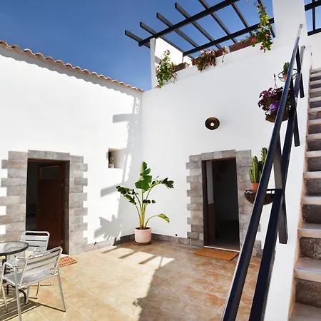 Casa Madonna Authentic Canarian